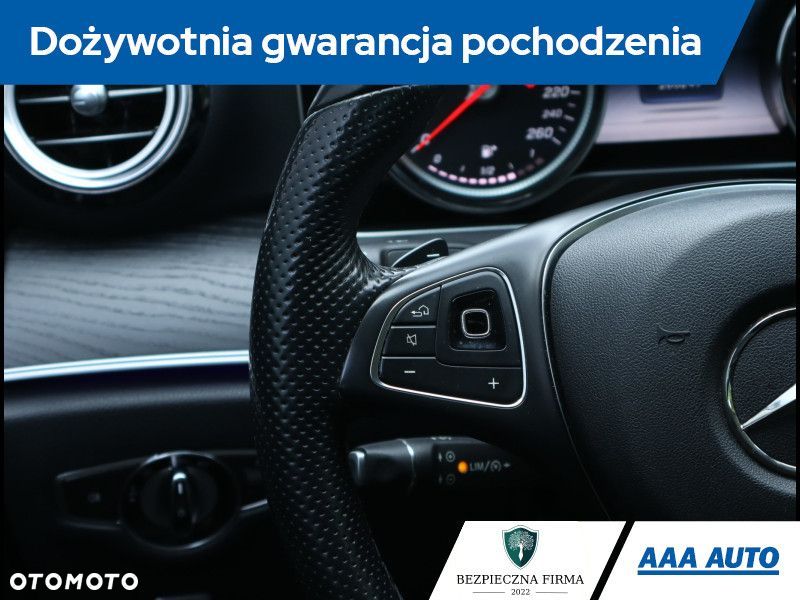 Mercedes-Benz Klasa E - 20