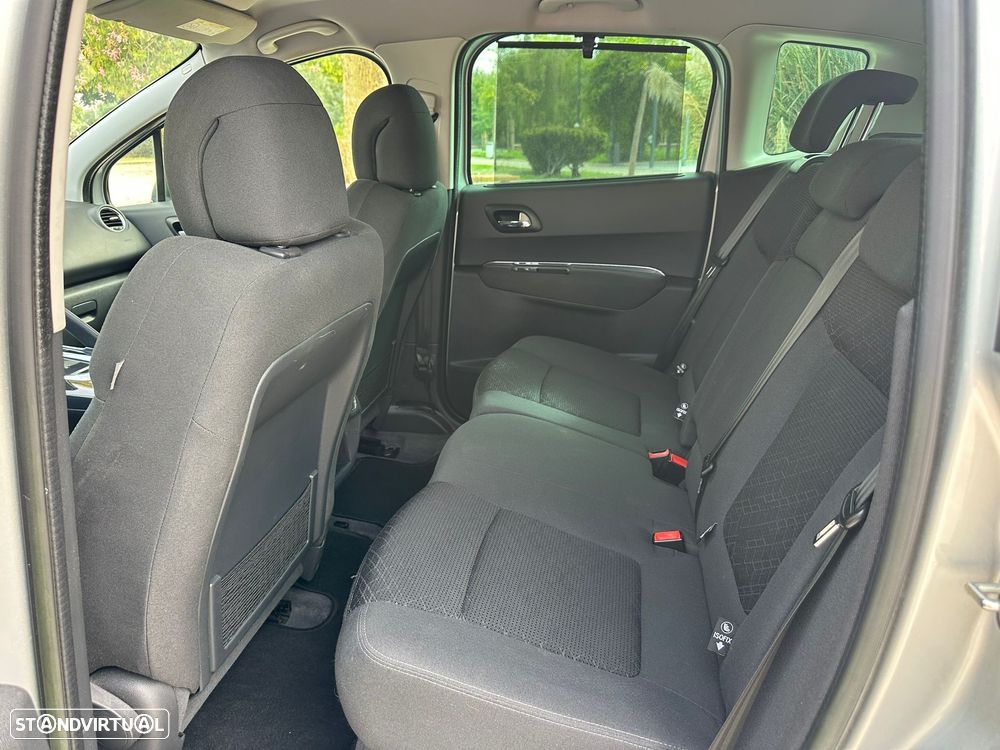 Peugeot 3008 1.6 e-HDi Style 2-Tronic - 20