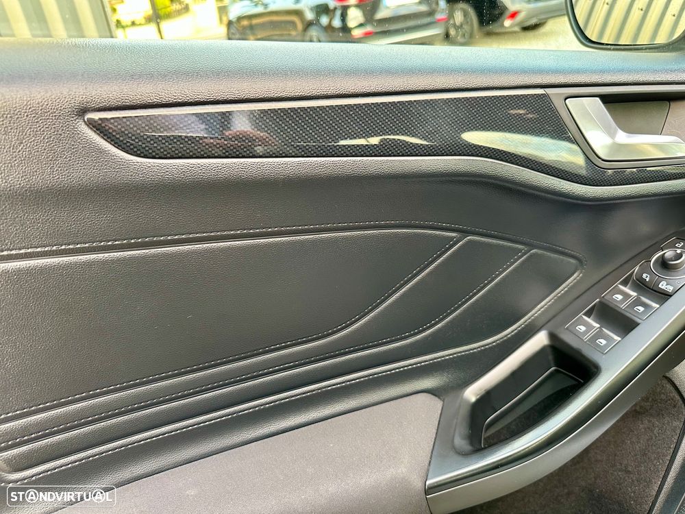 Ford Focus SW 1.0 EcoBoost Hybrid ST-LINE X - 33