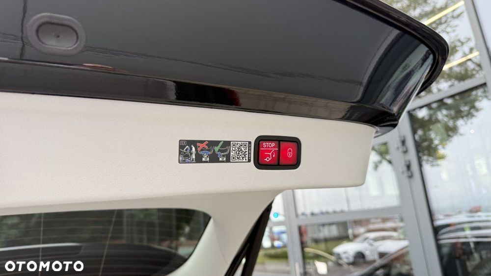 Mercedes-Benz EQE - 9