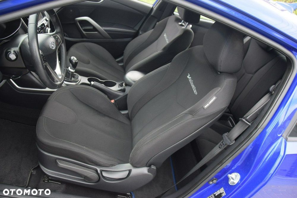 Hyundai Veloster 1.6 Style - 32