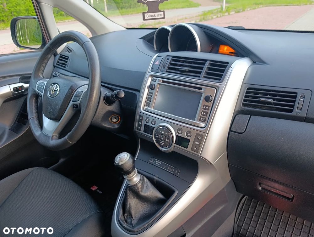 Toyota Verso 1.6 Edition - 8