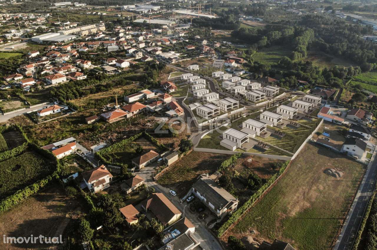Loteamento dos Moinhos em Santo Estevão de Briteiros, Guimarães - Grande imagem: 2/16