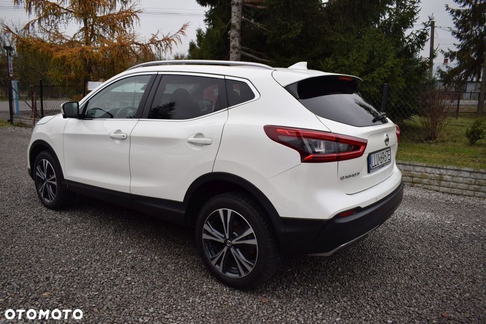 Nissan Qashqai 1.3 DIG-T TEKNA - 2