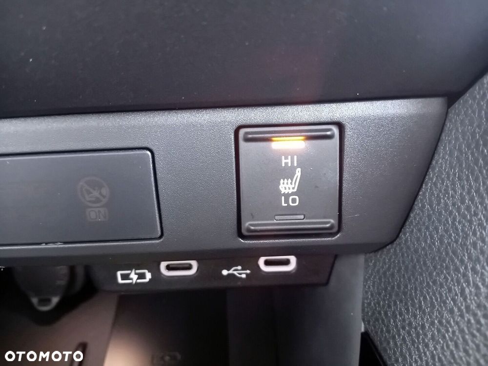 Toyota Yaris Hybrid 1.5 Style - 22