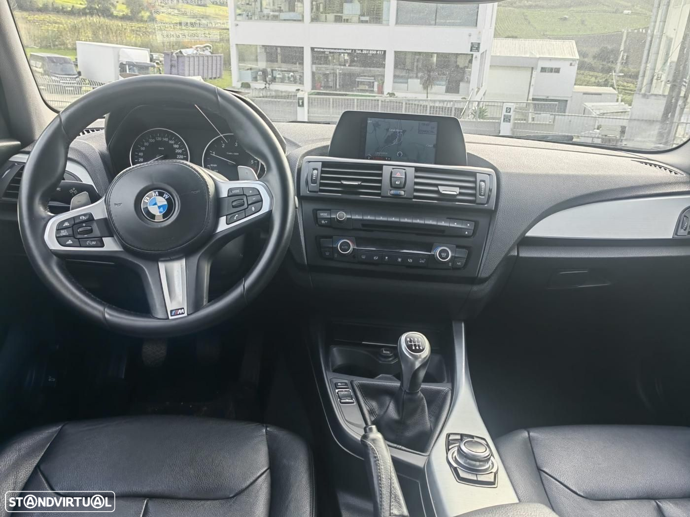 BMW 118 d Pack M - 11
