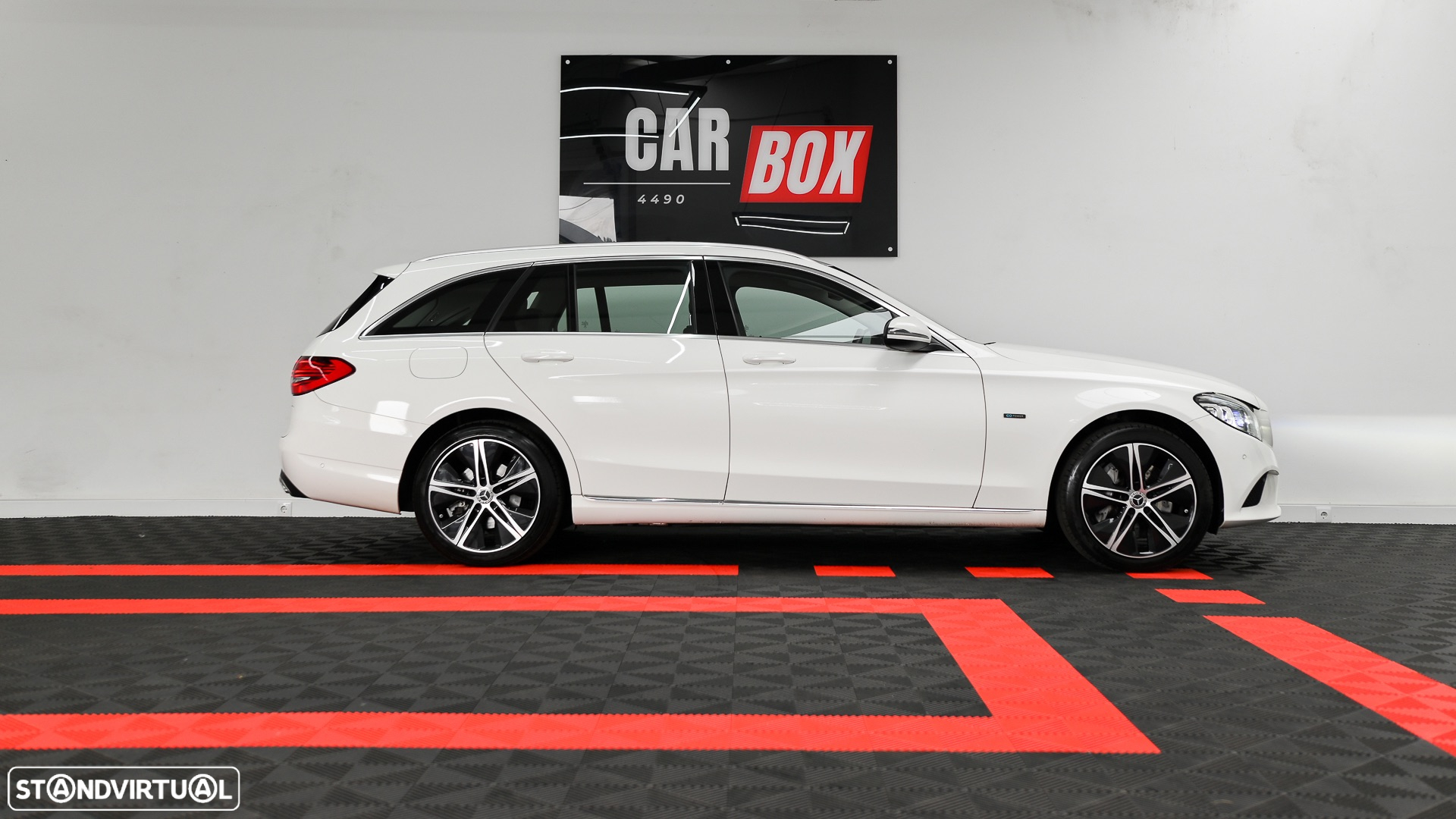 Mercedes-Benz C 300 e Avantgarde - 17