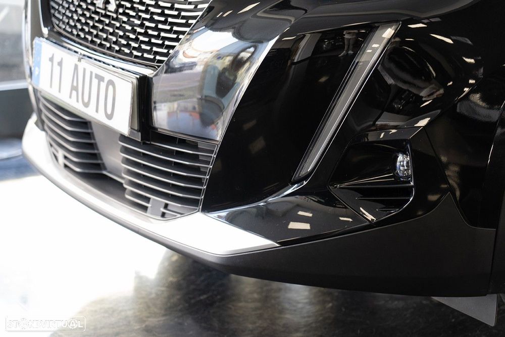 Peugeot 2008 1.5 BlueHDi Allure - 3