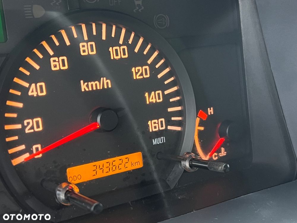 Isuzu N2R Termo King V-600 Max. (421) - 12