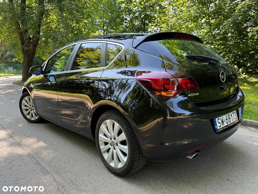 Opel Astra 1.4 Turbo Cosmo - 14