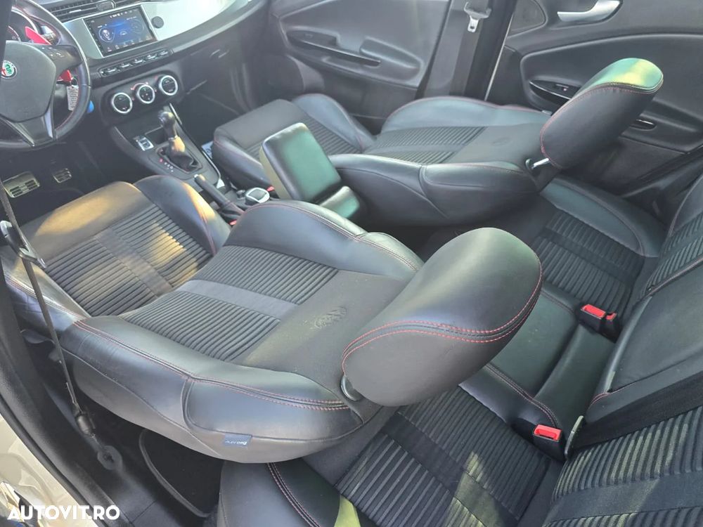 Alfa Romeo Giulietta 2.0 JTDM 20V TCT Speciale - 9