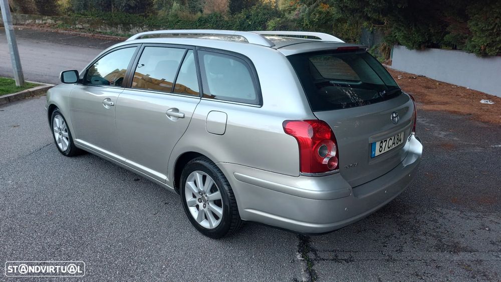 Toyota Avensis SW 2.0 D-4D Sol - 4
