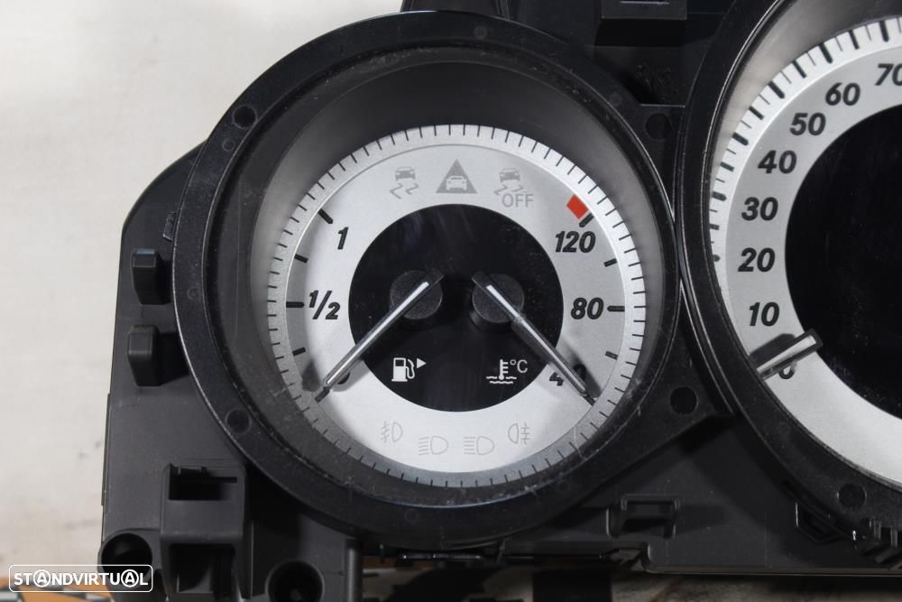 Quadrante Mercedes-Benz C-Class (W204)  A2049004408 / A2c33221900 - 6