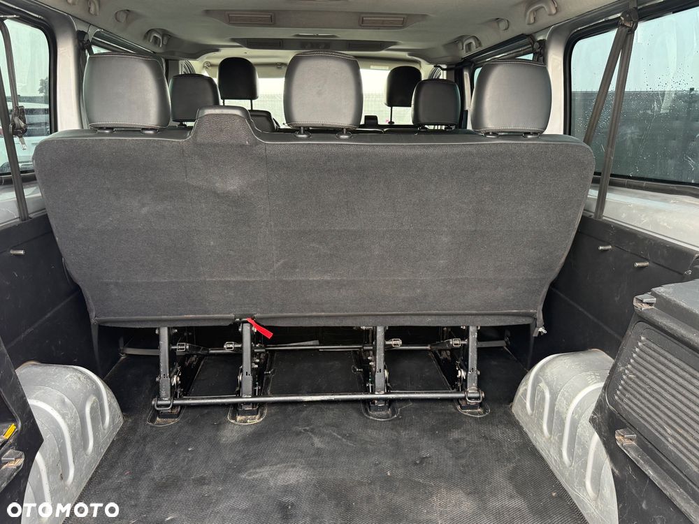 Renault Trafic Grand Passenger 3,0t Pack Clim - 17