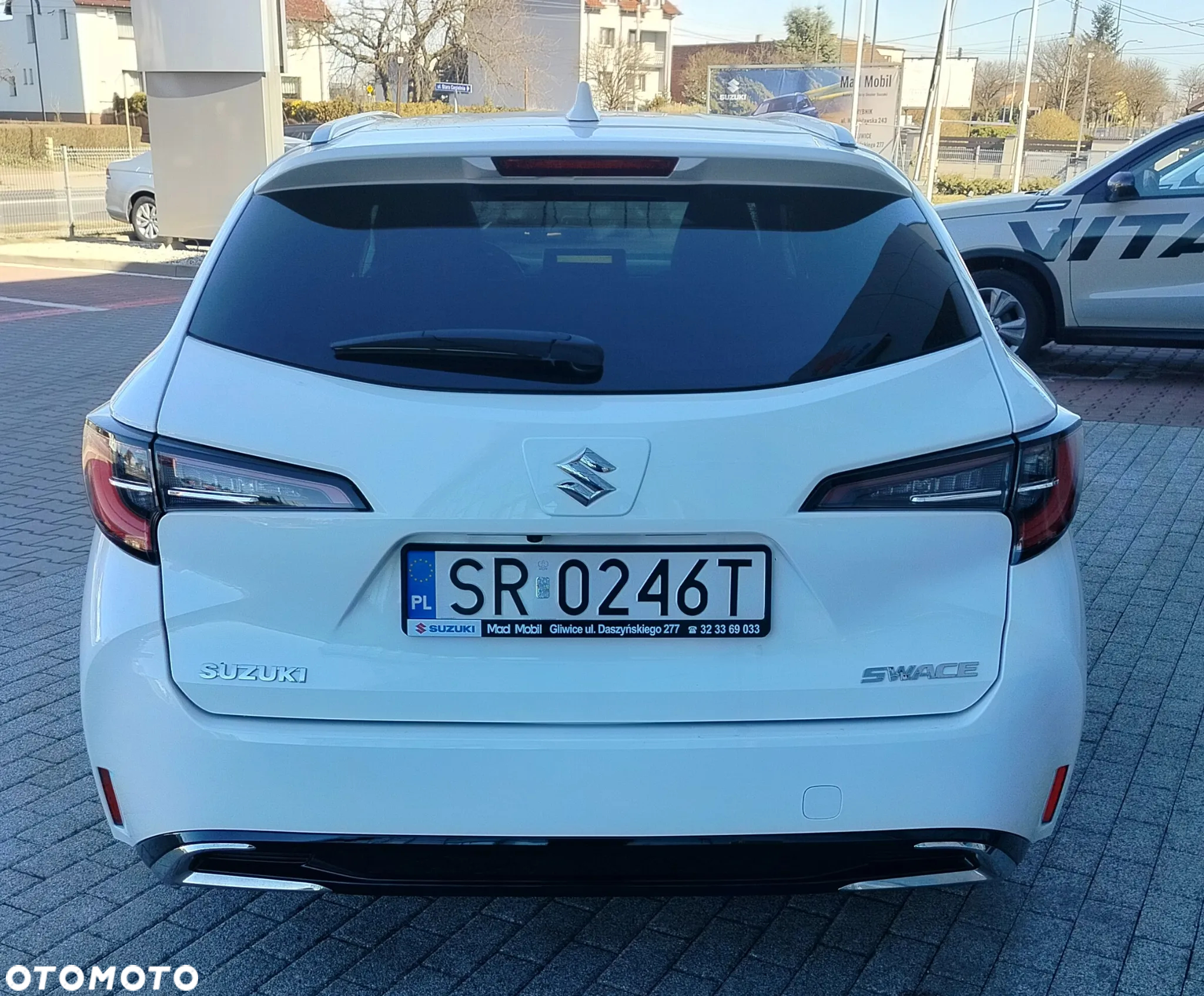 Suzuki Swace 1.8 Hybrid Premium Plus CVT - 4