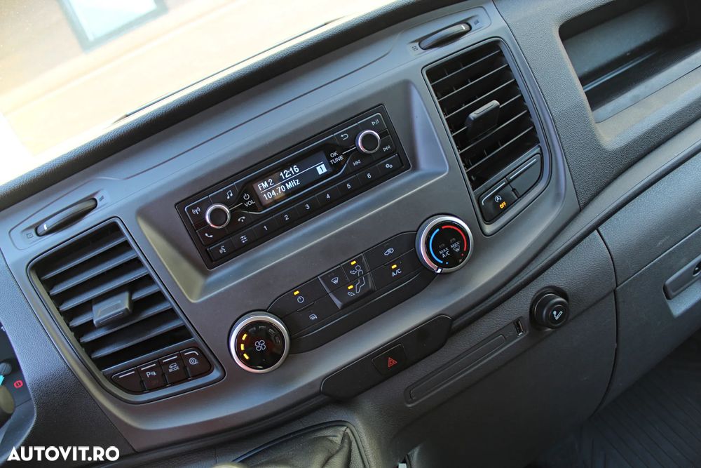 Ford Transit Custom - 12