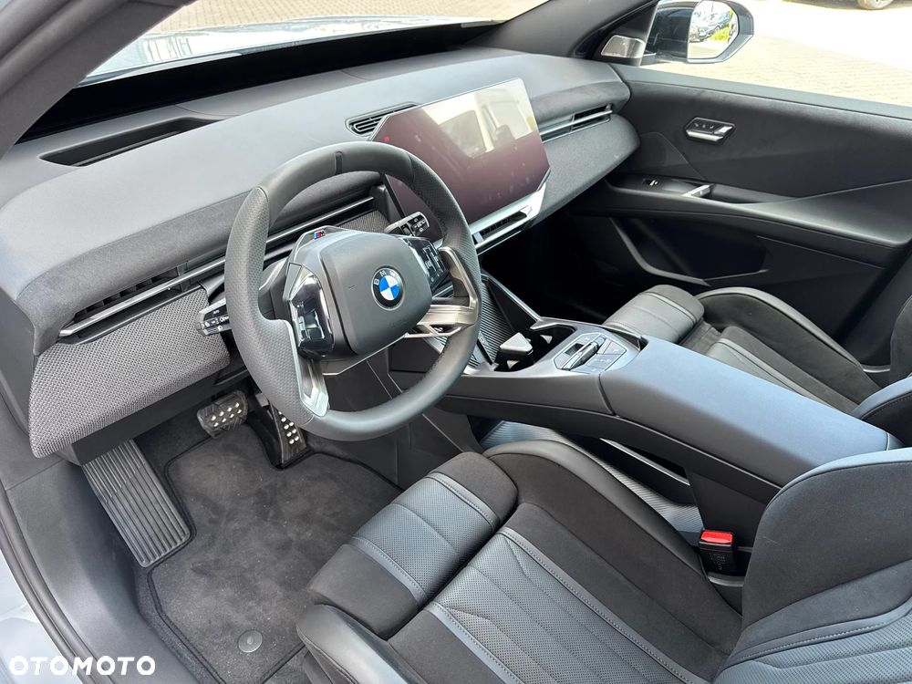 BMW iX3 50 xDrive 113.4kWh - 11