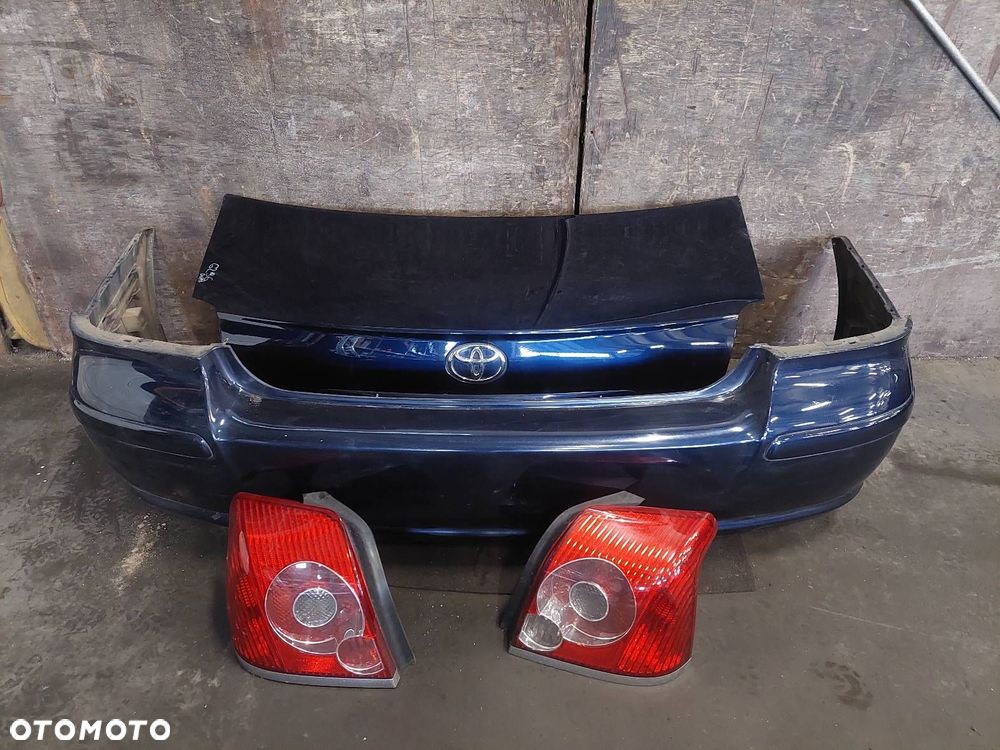KOMPLETNY TYŁ KLAPA ZDERZAK LAMPY TOYOTA AVENSIS T25 LIFT SEDAN 8S6 - 1