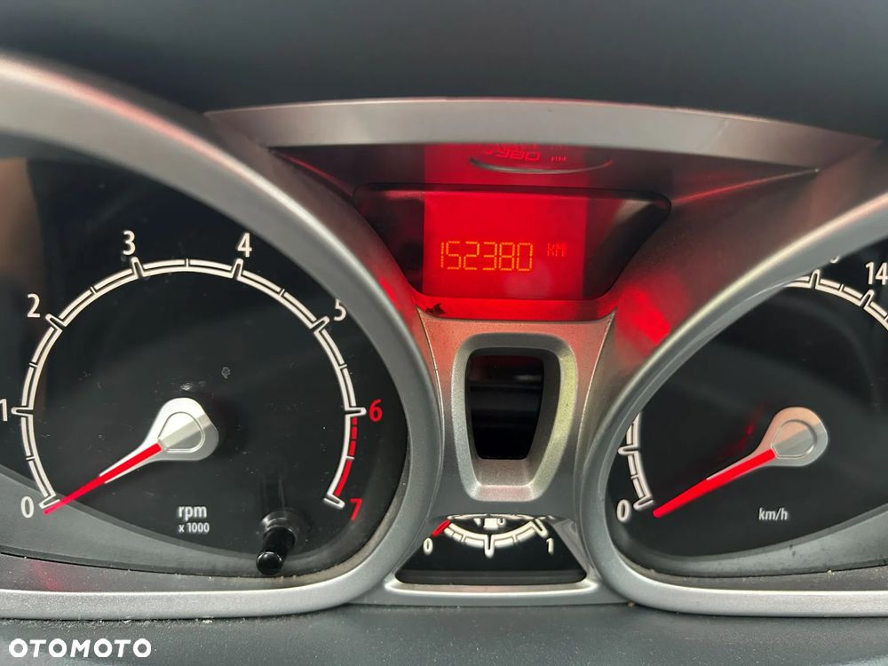 Ford Fiesta 1.4 Titanium - 5