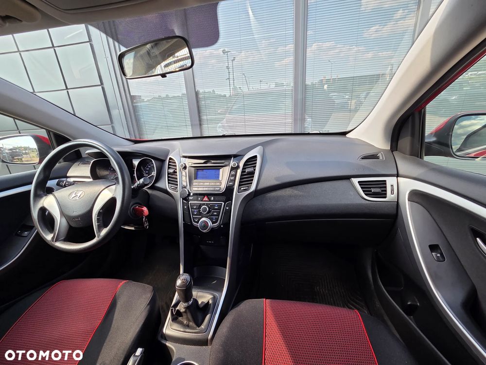 Hyundai i30 1.4 Comfort - 27