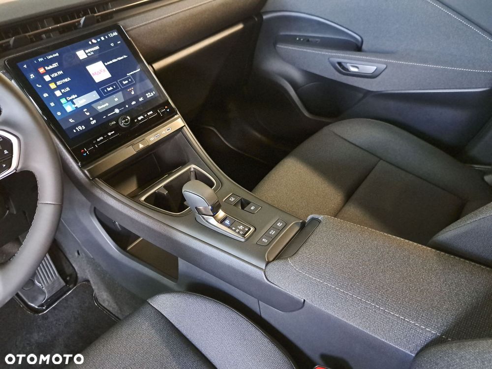 Lexus LBX 1.5 Hybrid - 28