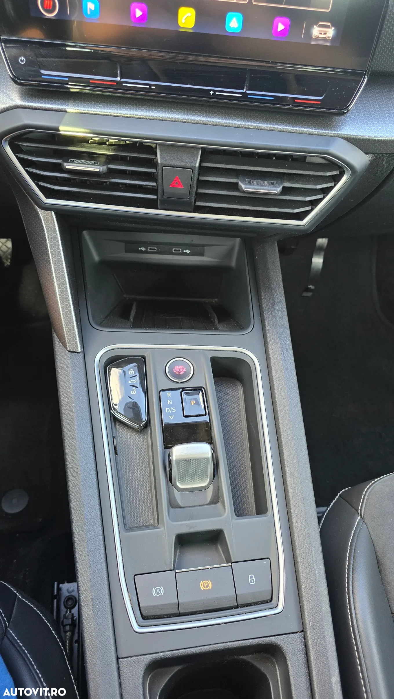 Seat Leon Sportstourer 2.0 TDI DSG Style Edition - 20