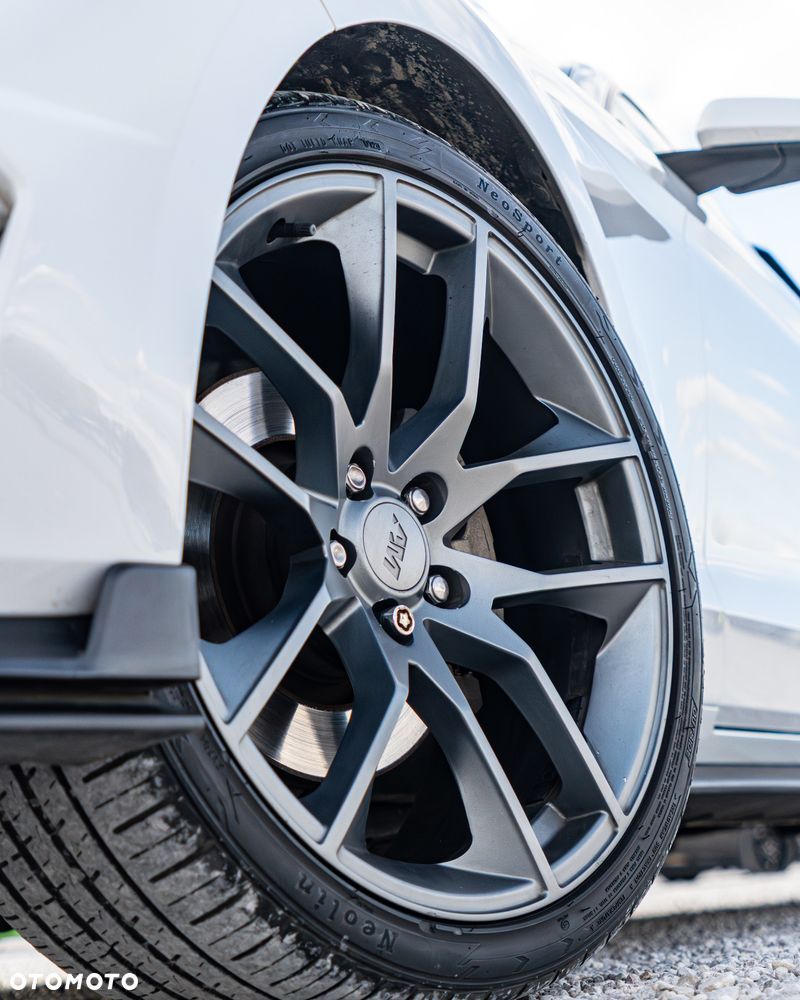 Ford Mustang - 3