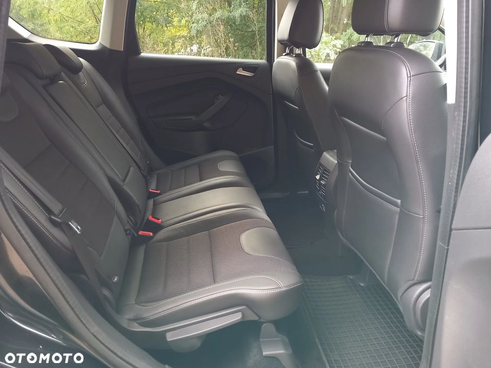 Ford Kuga 2.0 TDCi 4x4 Titanium - 17