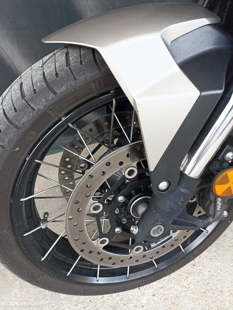 Honda X-ADV 750 - 5
