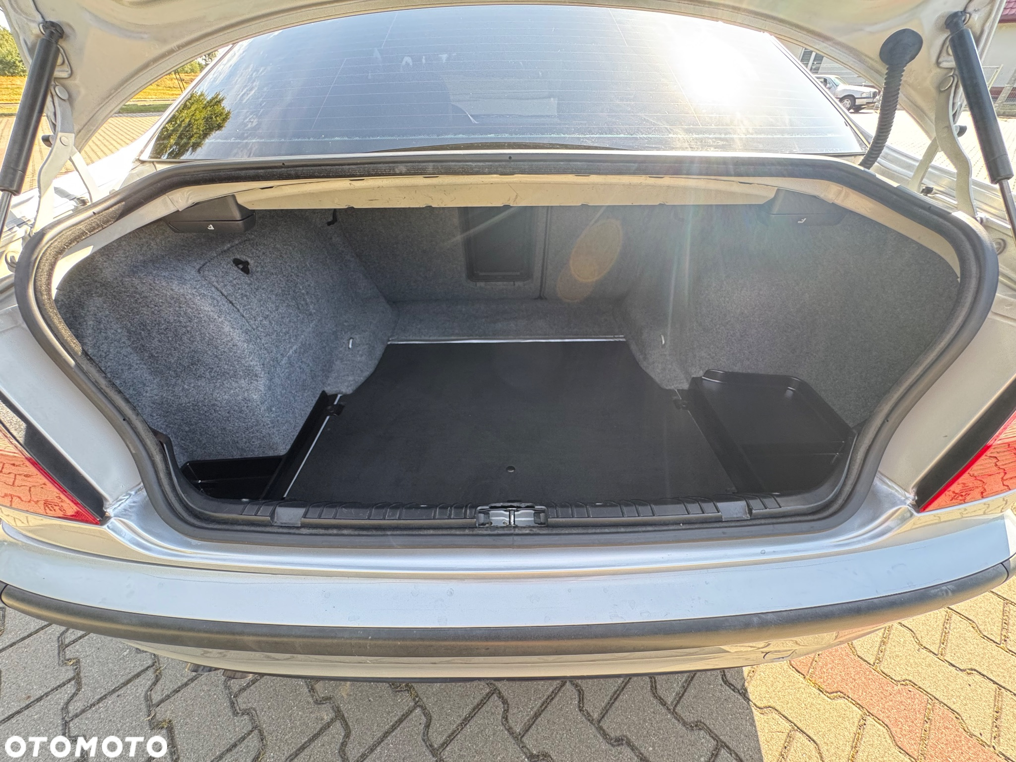 BMW Seria 3 323i - 21