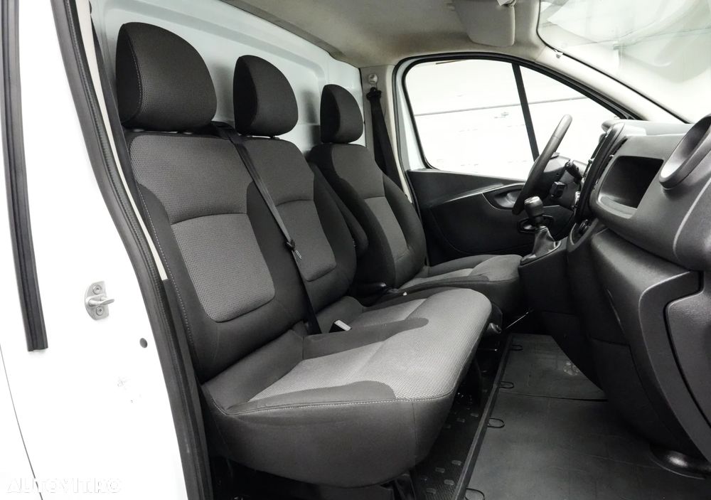 Renault Trafic - 13