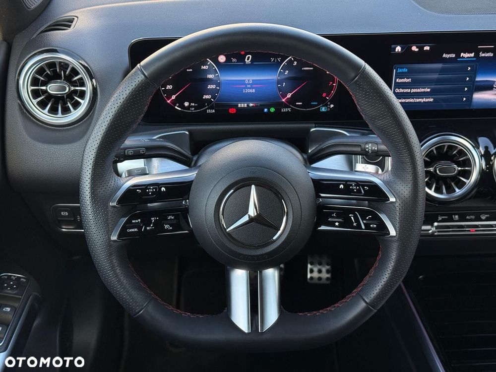 Mercedes-Benz GLB 200 AMG Line 7G-DCT - 19