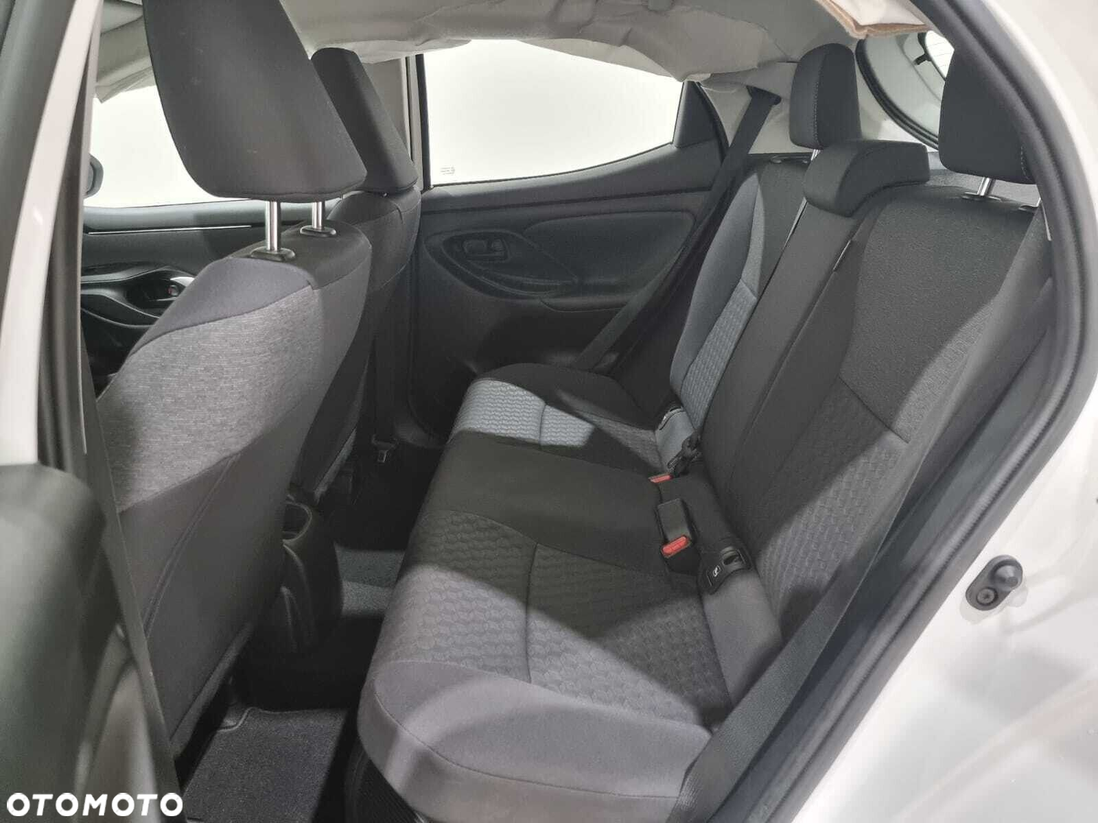 Toyota Yaris - 26