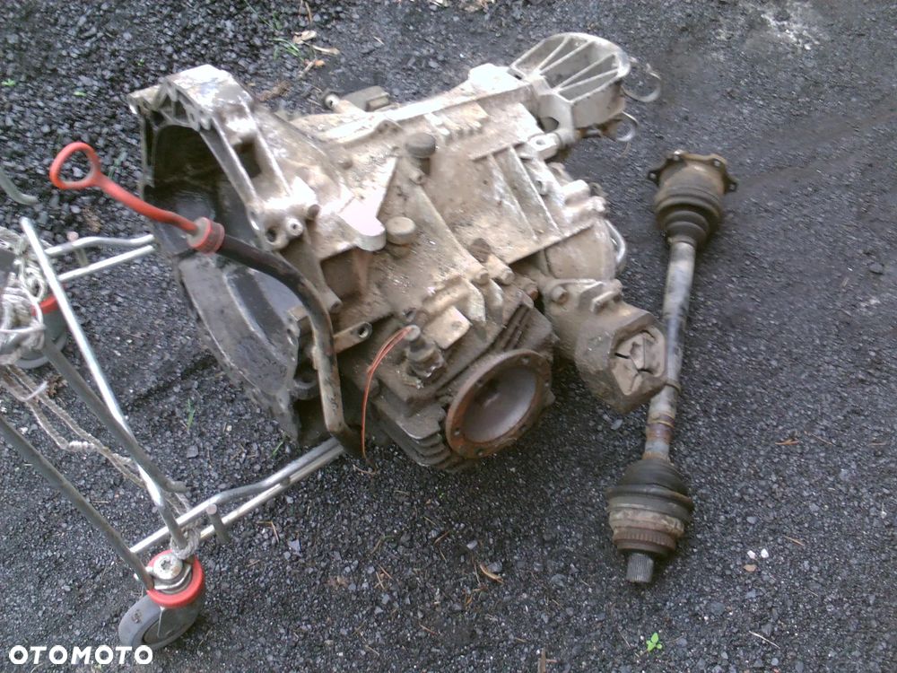 Audi 100 c3 c4 zderzak fotele drzwi klapa lampy kanapa wnetrze boczki kokpit i inne silnik 1,8 oraz 2,3benzyna - 40
