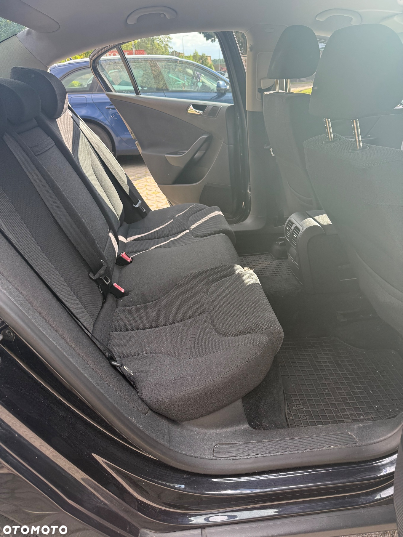 Volkswagen Passat - 15
