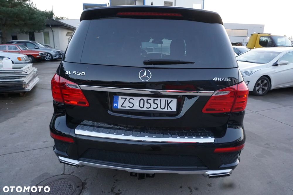 Mercedes-Benz GL - 32