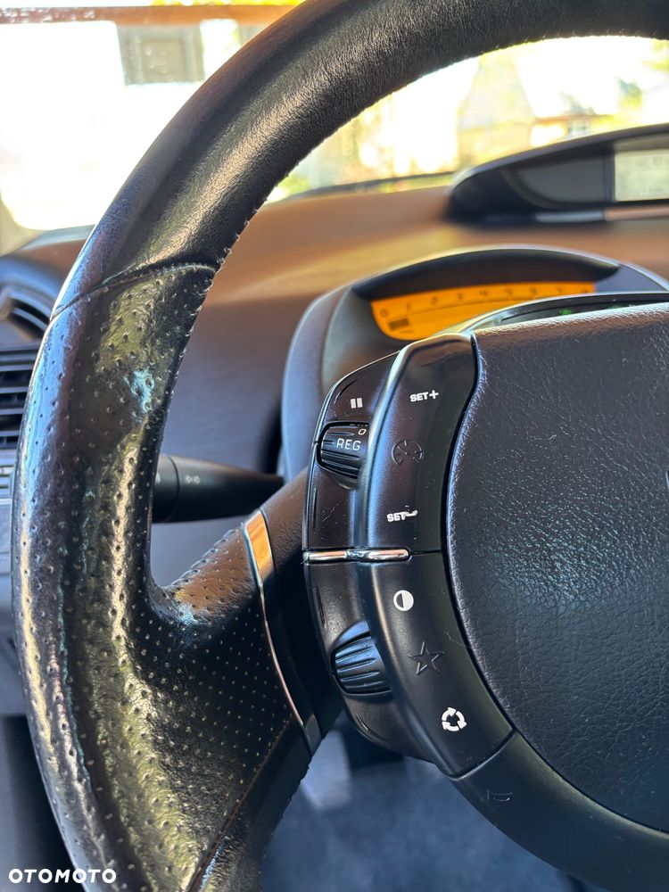 Citroën C4 1.6 16V Exclusive - 15