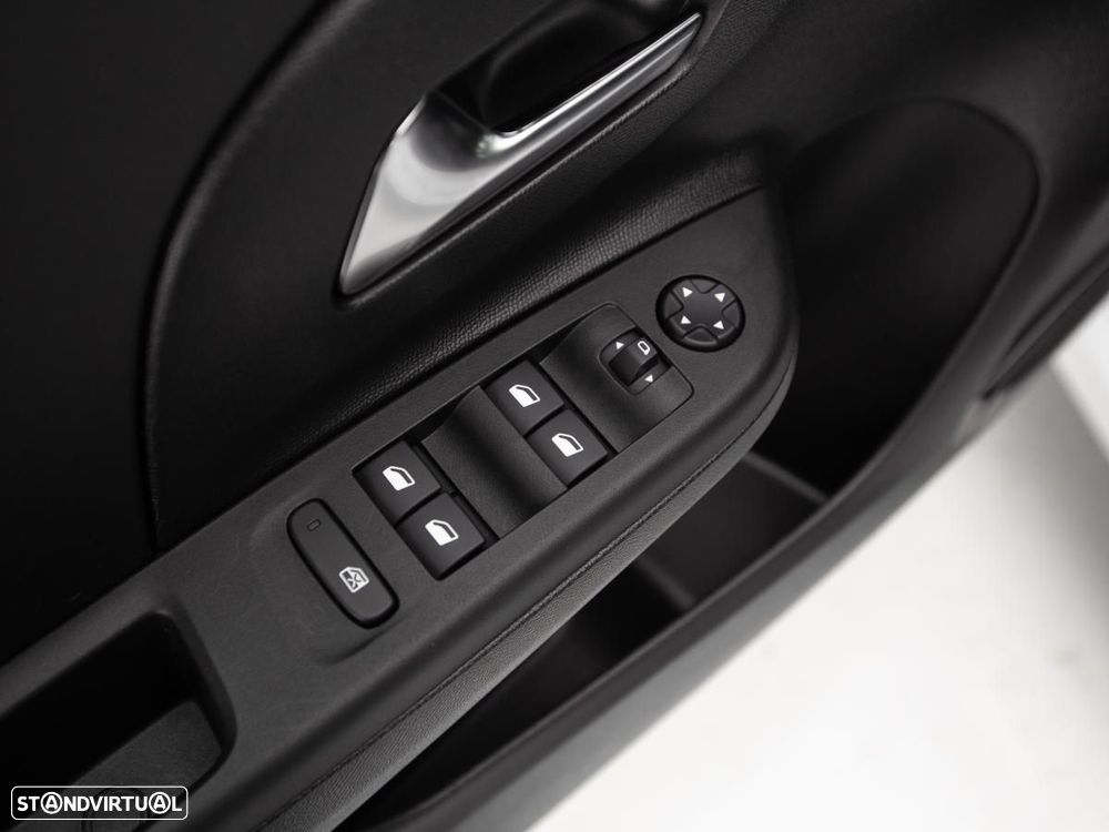 Opel Corsa-e GS - 14