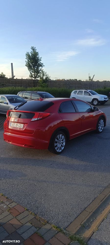 Honda Civic 1.8 i-VTEC MT Executive - 8