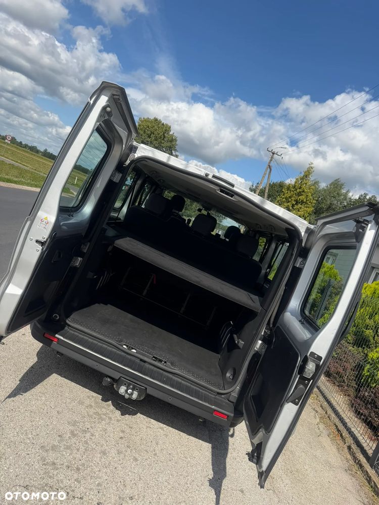 Nissan NV300 - 14