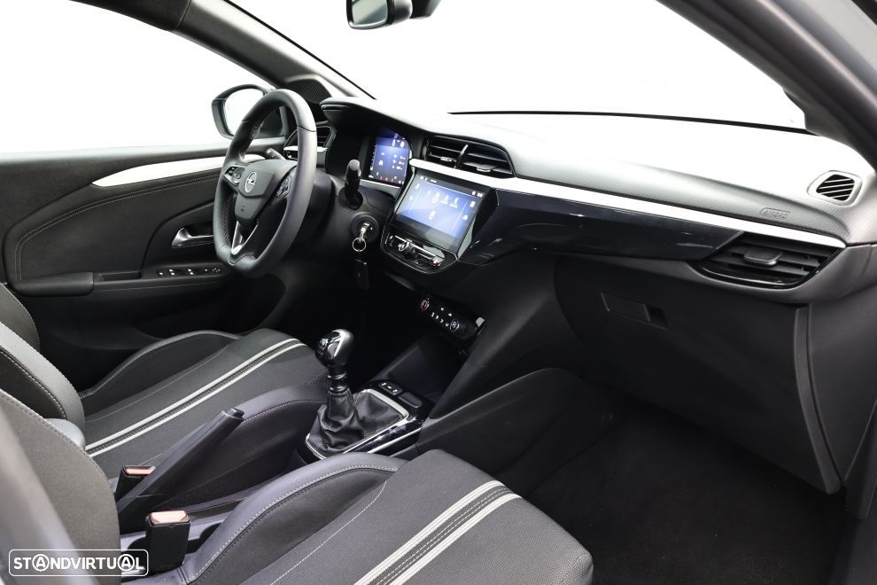 Opel Corsa 1.2 T GS - 18