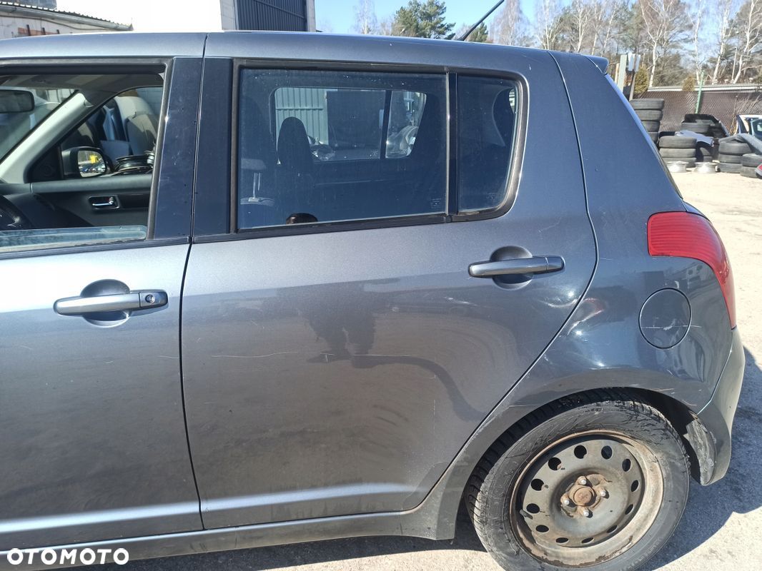 Drzwi lewy tył kompletne SUZUKI SWIFT IV MK6 04-10 ZY4 - 1