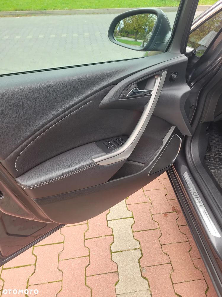 Opel Astra 1.7 CDTI DPF Cosmo - 13