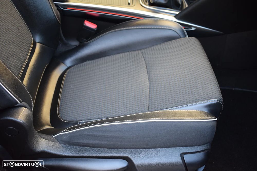 Renault Mégane Sport Tourer 1.5 Blue dCi Bose Edition - 24