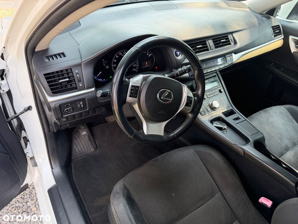 Lexus CT Dynamic Line - 8