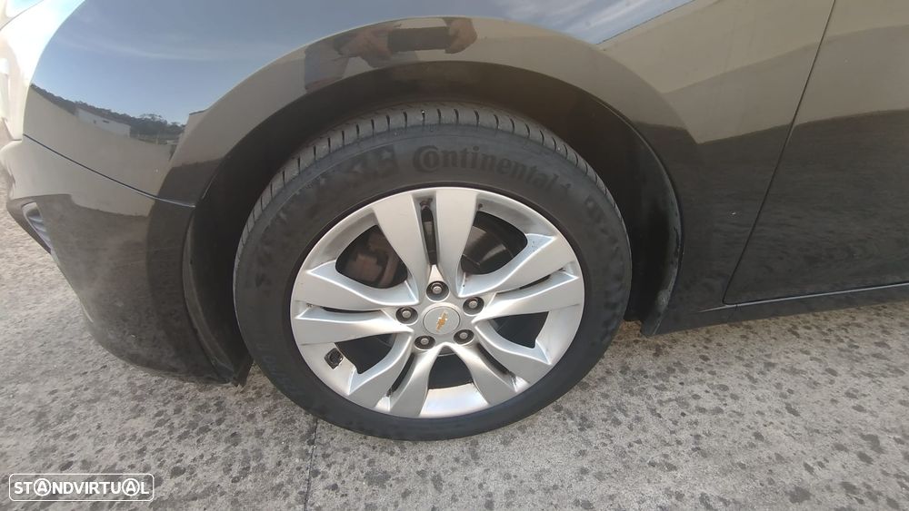 Chevrolet Cruze SW 1.7 VCDi LTZ - 34