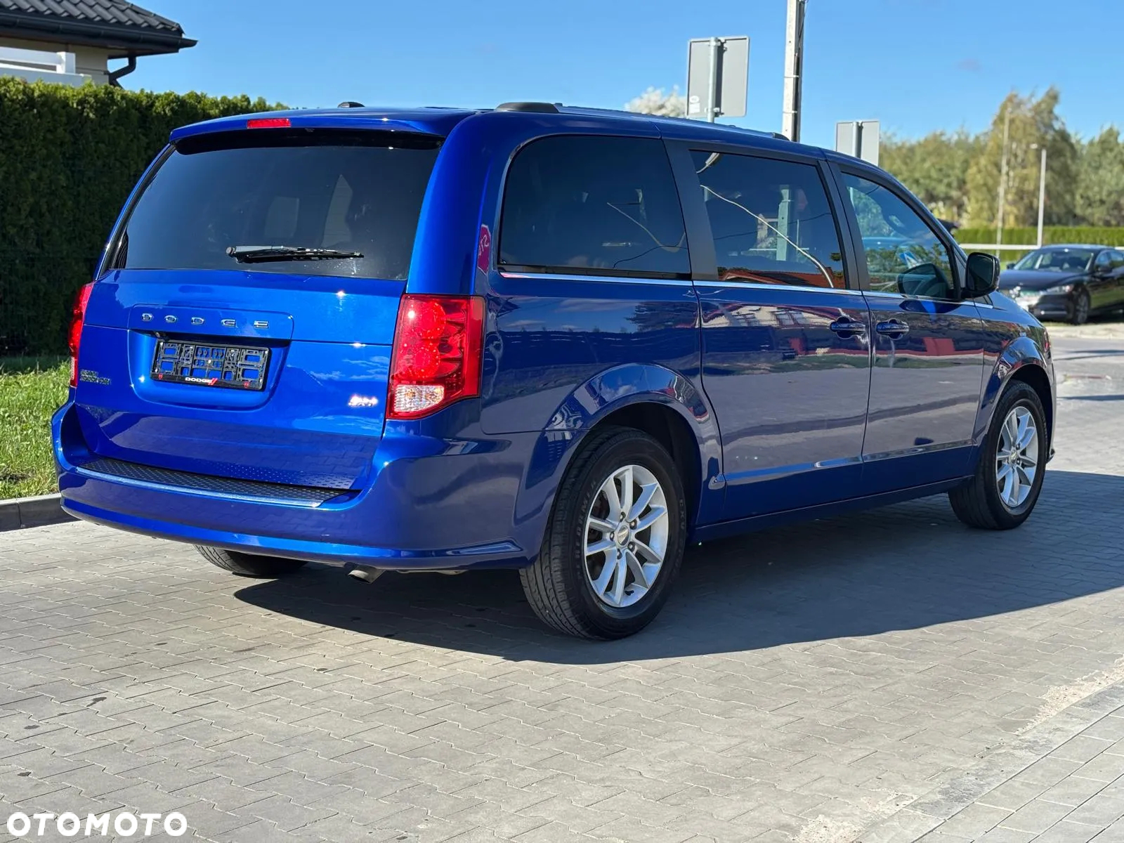 Dodge Grand Caravan - 9