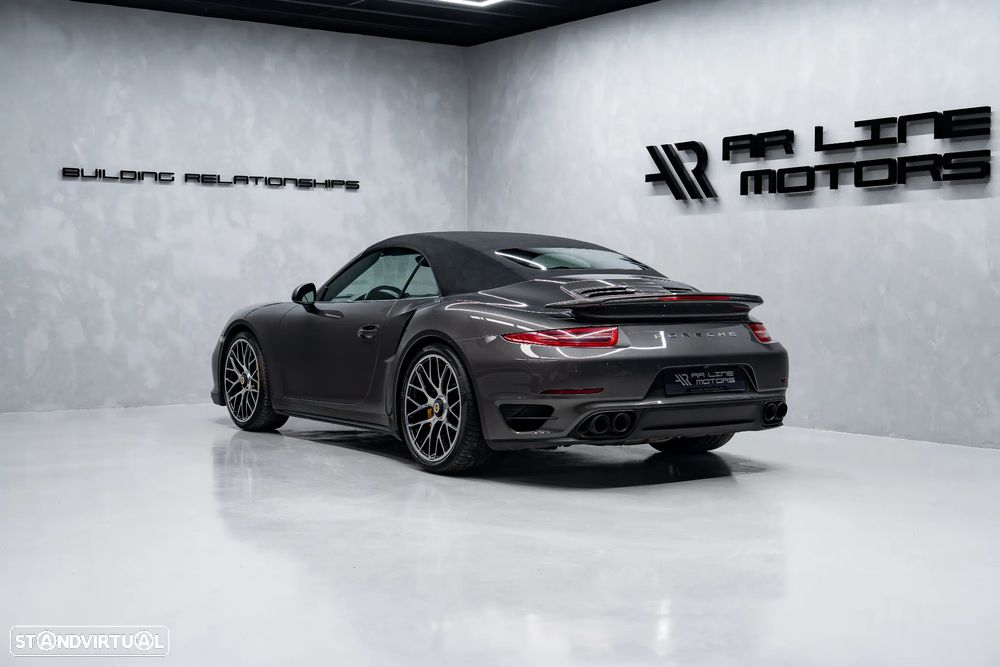 Porsche 911 (991) Turbo S Cabriolet - 15