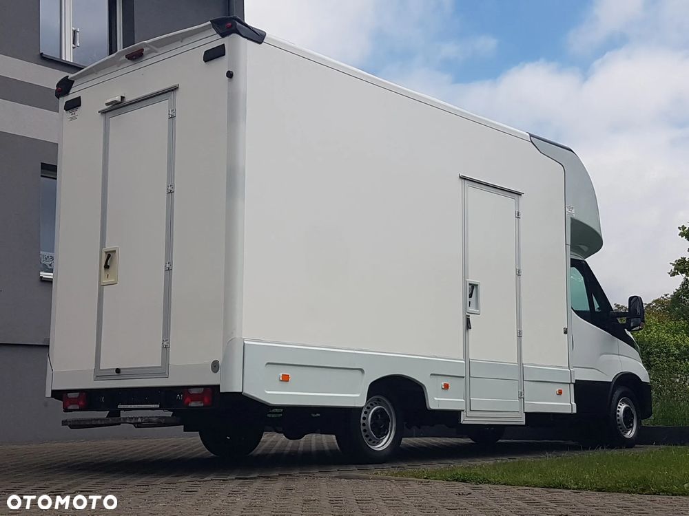 Iveco DAILY KONTENER NISKOPODŁOGOWY 4,43x2,23x2,42 SKLEP FOODTRUCK BAR KLIMA KONIOWÓZ KAMPER - 29