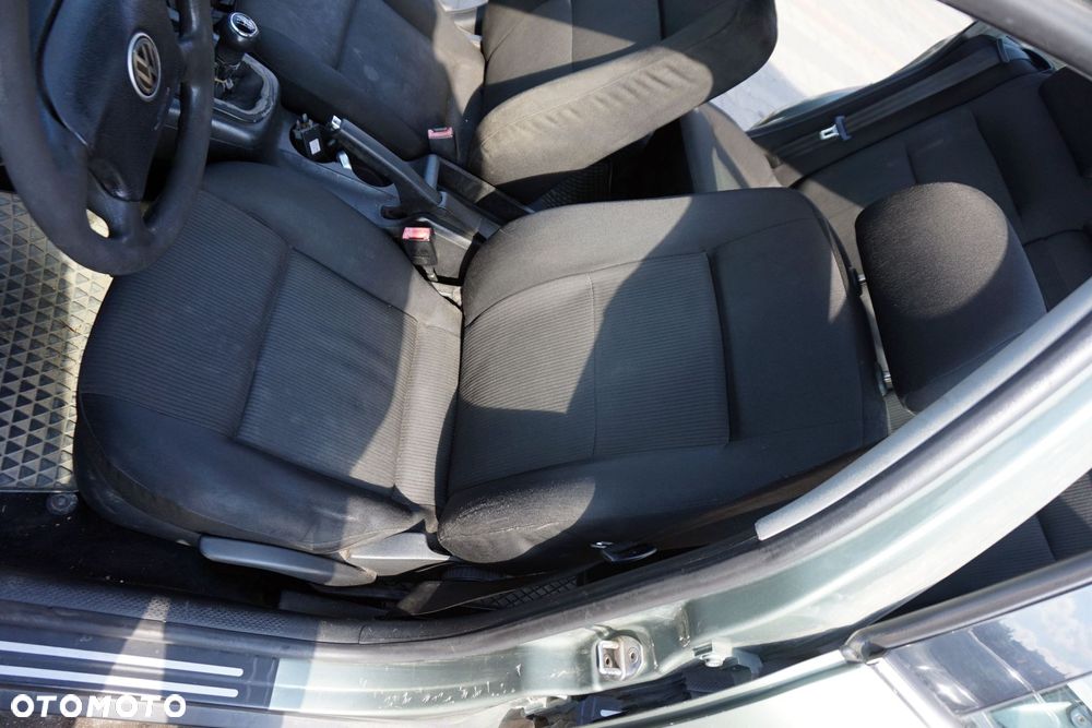 VOLKSWAGEN PASSAT B5 LIFT SEDAN 2002 LA6W 1.6 8V ALZ 102KM DVP ZIELONY FRESCO na części - 11